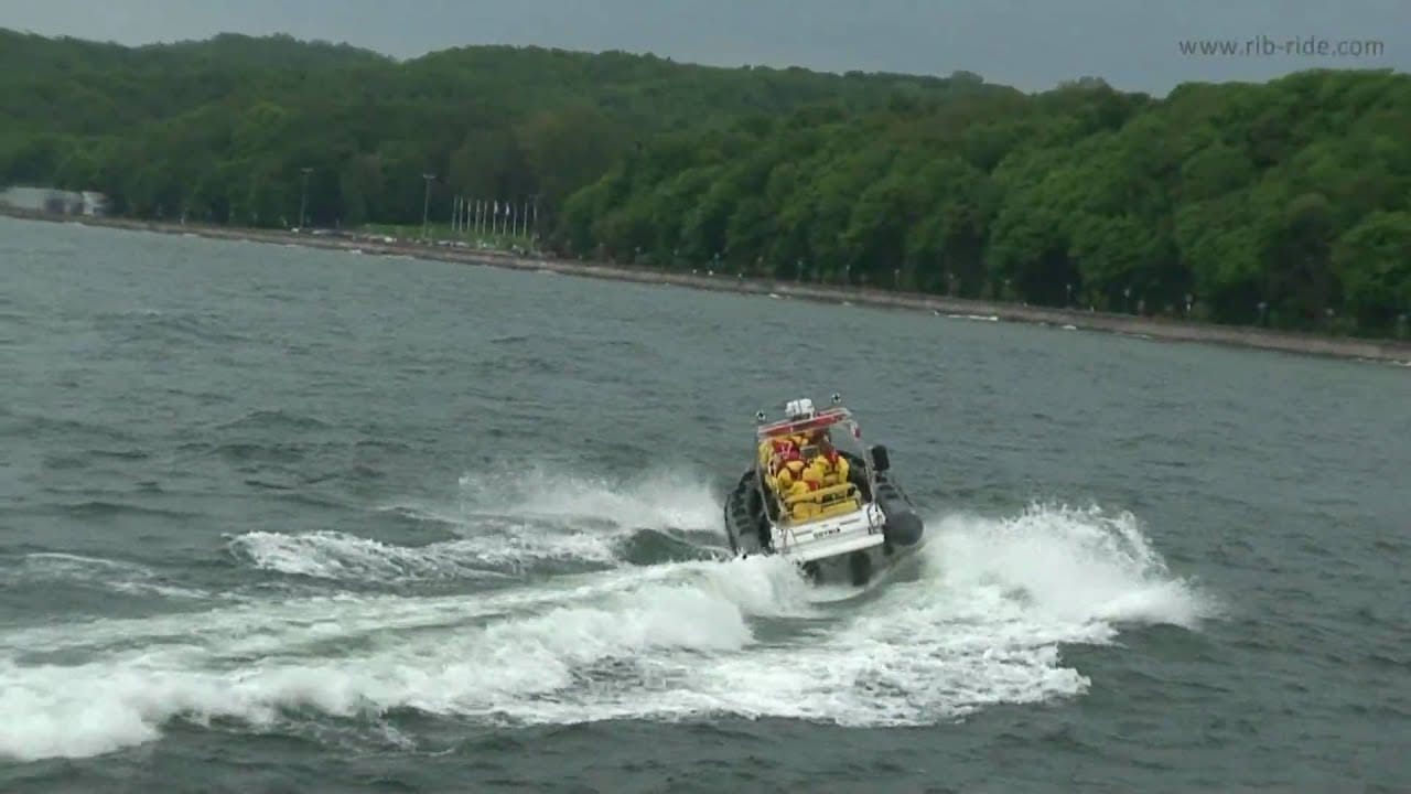 Wieczór kawalerski na motorówce